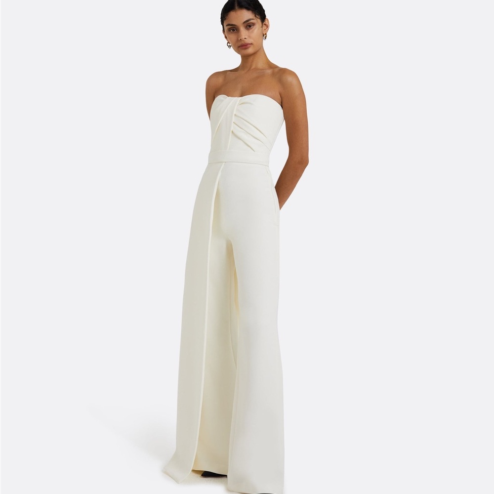 Elegant Safiyaa Strapless White Jumpsuit